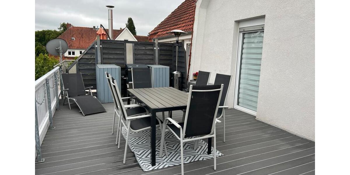 Traumhafte Whg mit großer Dachterrasse und Garten 4 zimmer