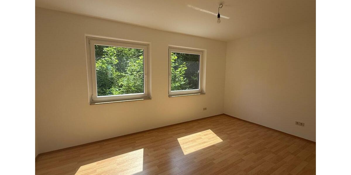 Reihenhaus Bovenden - 4 Zimmer, 130 m&sup2;, 295.000&euro; | Angebot:27121692
