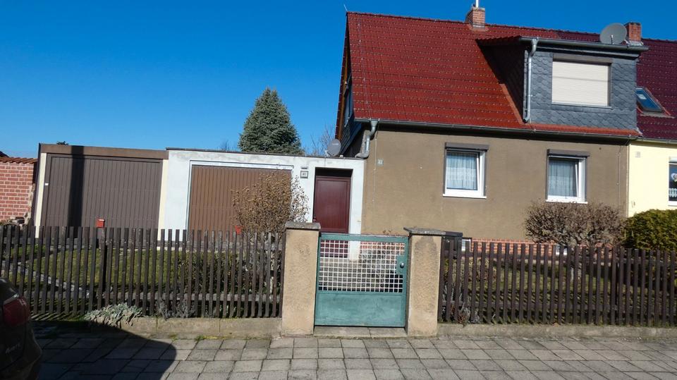 Doppelhaushälfte Staßfurt - 3 Zimmer, 90 m&sup2;, 120.000&euro; | Angebot:26131116