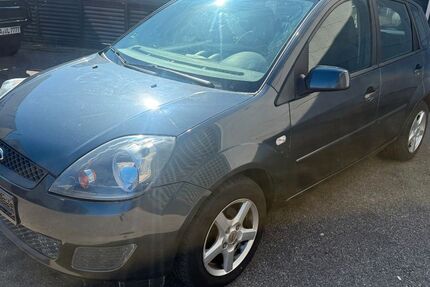 Ford Fiesta 164.000 km 2.666 € Augsburg 86165