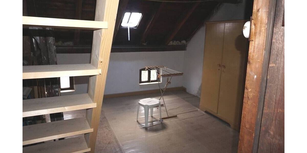 Mehrfamilienhaus, Wohnhaus Markneukirchen - 9 Zimmer, 220 m&sup2;, 90.000&euro; | Angebot:26360178
