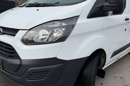 Ford Transit Custom 113.652 km 9.777 &euro; Puchheim 82178
