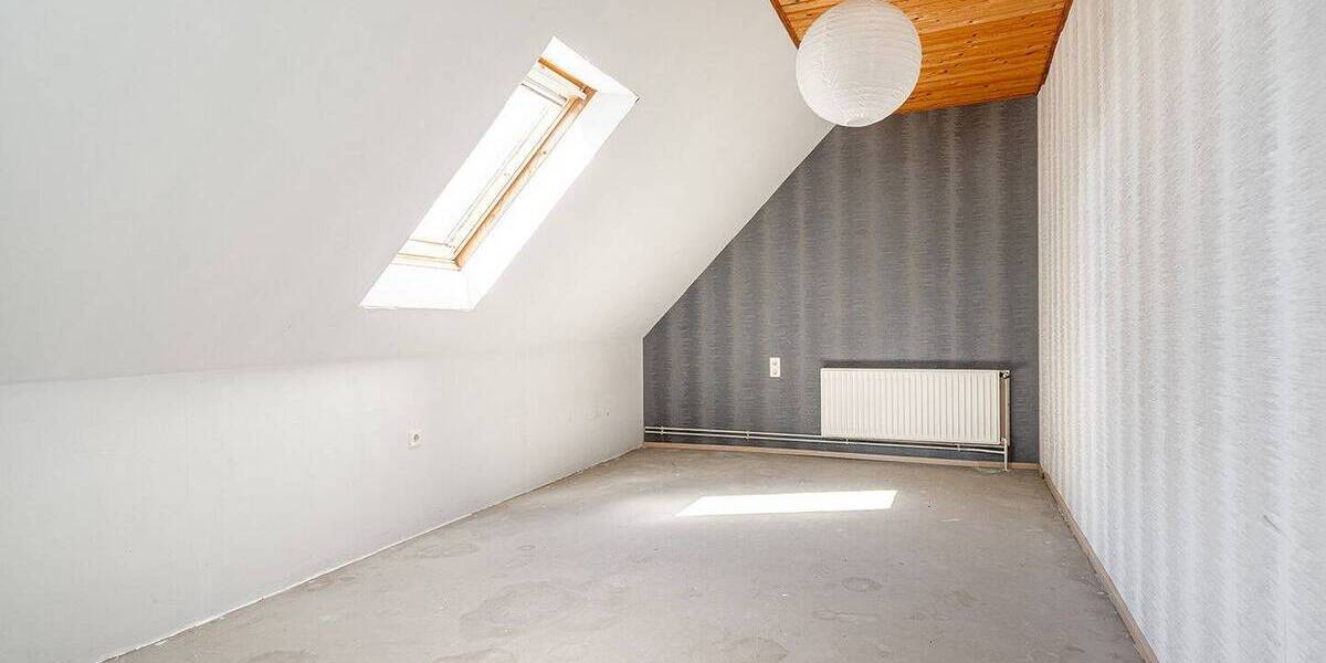 Einfamilienhaus Blomberg - 1 Zimmer, 240 m&sup2;, 399.000&euro; | Angebot:26815807