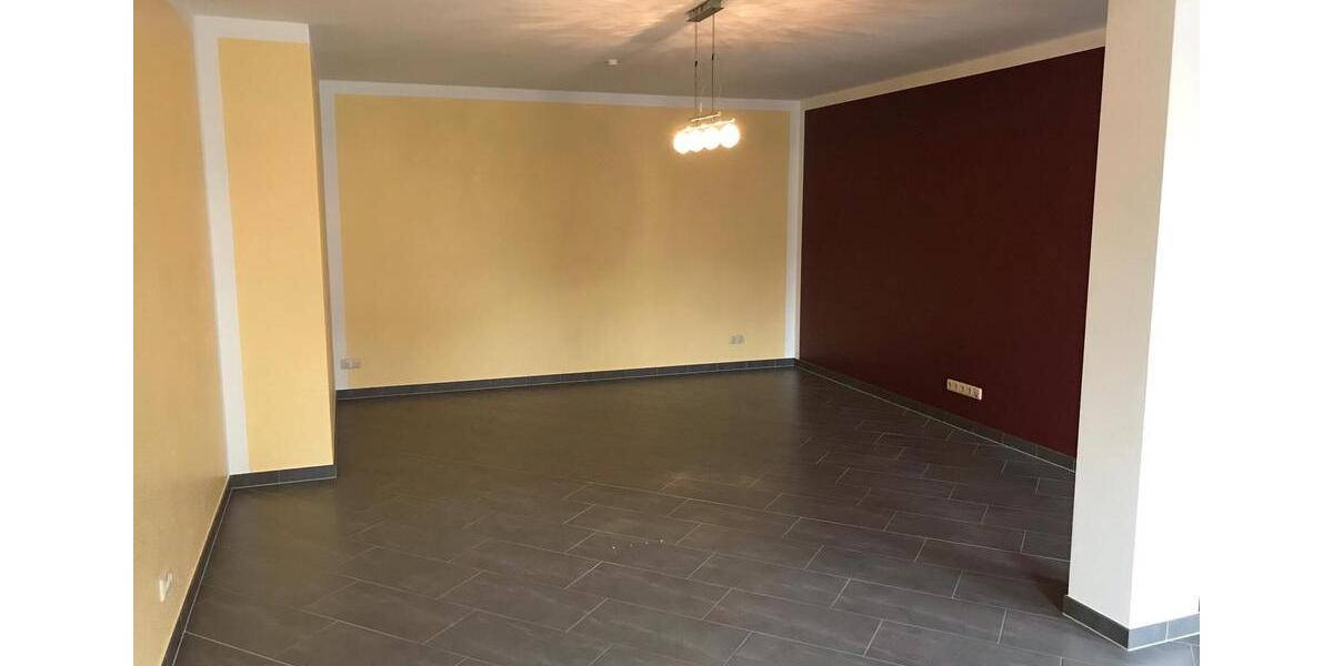 Etagenwohnung Rittersdorf - 5 Zimmer, 126 m&sup2;, 900&euro; | Angebot:26580670
