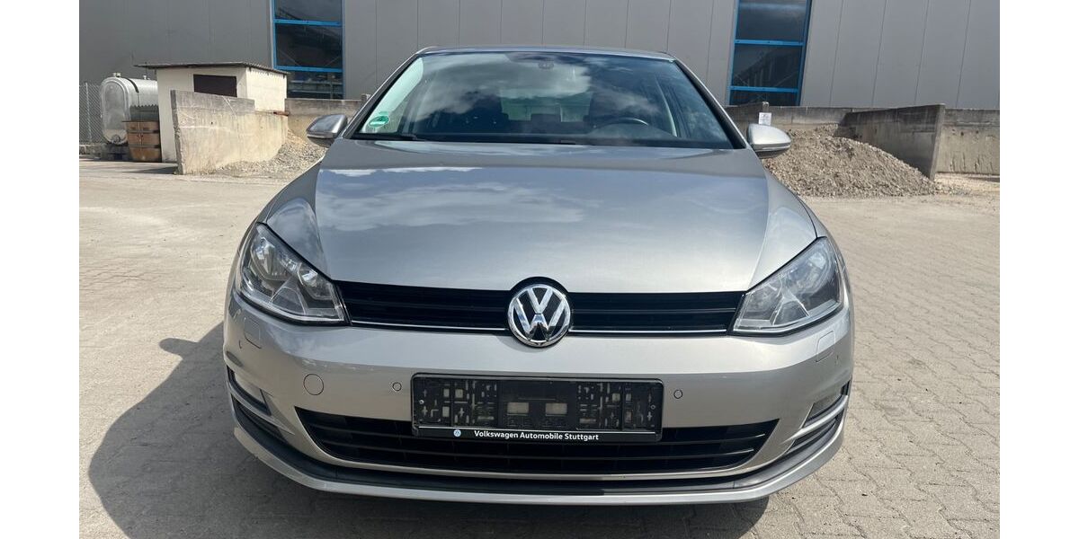 VW Golf 57.000 km 9.500 &euro; Holzgerlingen 71088