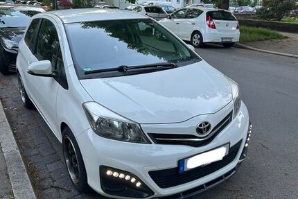 Toyota Yaris 96.000 km 6.500 &euro; Hannover 30655