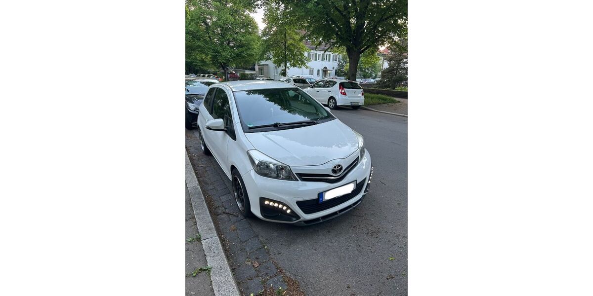 Toyota Yaris 96.000 km 6.500 &euro; Hannover 30655