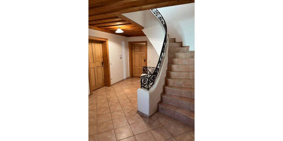Einfamilienhaus Edling Hart - 6 Zimmer, 200 m&sup2;, 2.200&euro; | Angebot:26853020