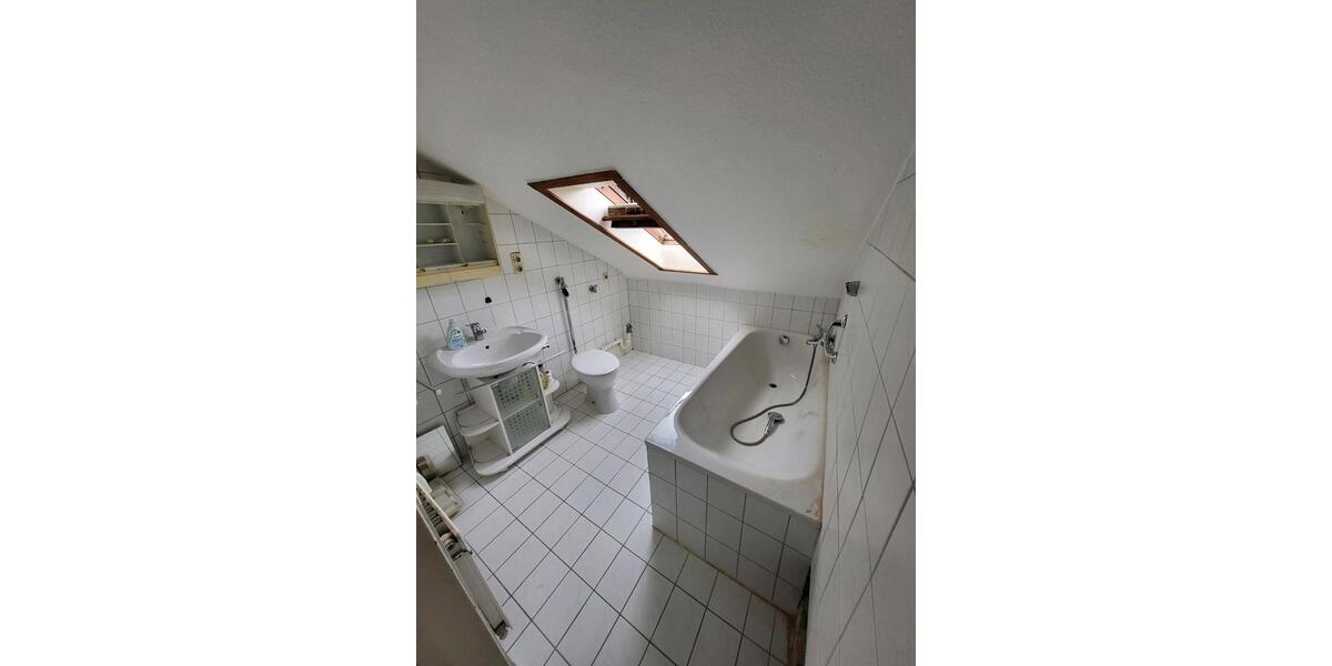 Dachgeschoßwohnung Malsch - 2 Zimmer, 35 m&sup2;, 90.000&euro; | Angebot:24795811