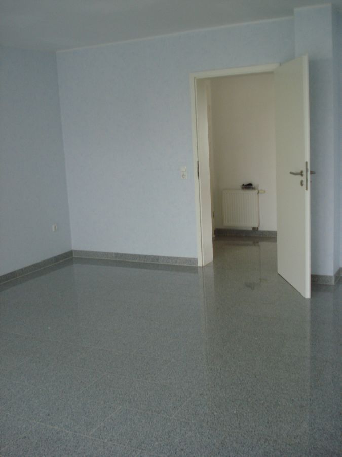 Bornheim - Brenig schöne 3-Zimmerwohnung mit Balkon ab 01.11.2025 oder nach Vereinbarung 3 zimmer