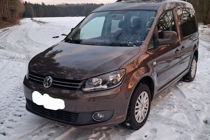 VW Caddy 147.000 km 7.800 &euro; Haren 49733