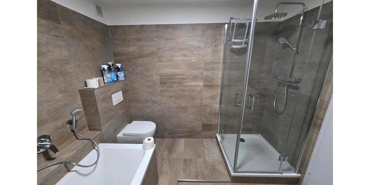 Etagenwohnung Mosbach - 6 Zimmer, 198 m&sup2;, 1.400&euro; | Angebot:26018611