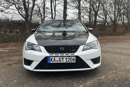Seat Leon 64.000 km 19.500 &euro; Ettlingen 76275