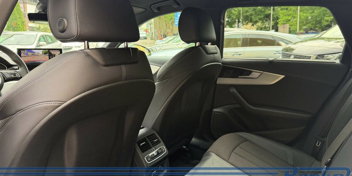 Audi A4 35 TFSI S-Line Aut.*AHK*360°*Cockpit*LED*4SHZ 37.932 km 30.990 &euro; Berlin 13187