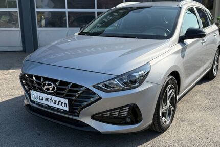 Hyundai i30 54.000 km 17.600 € Springe 31832