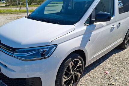 VW Caddy 113.000 km 20.900 &euro; Haag 83527