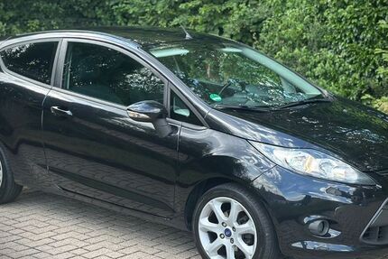Ford Fiesta 204.000 km 1.299 &euro; Hilchenbach 57271