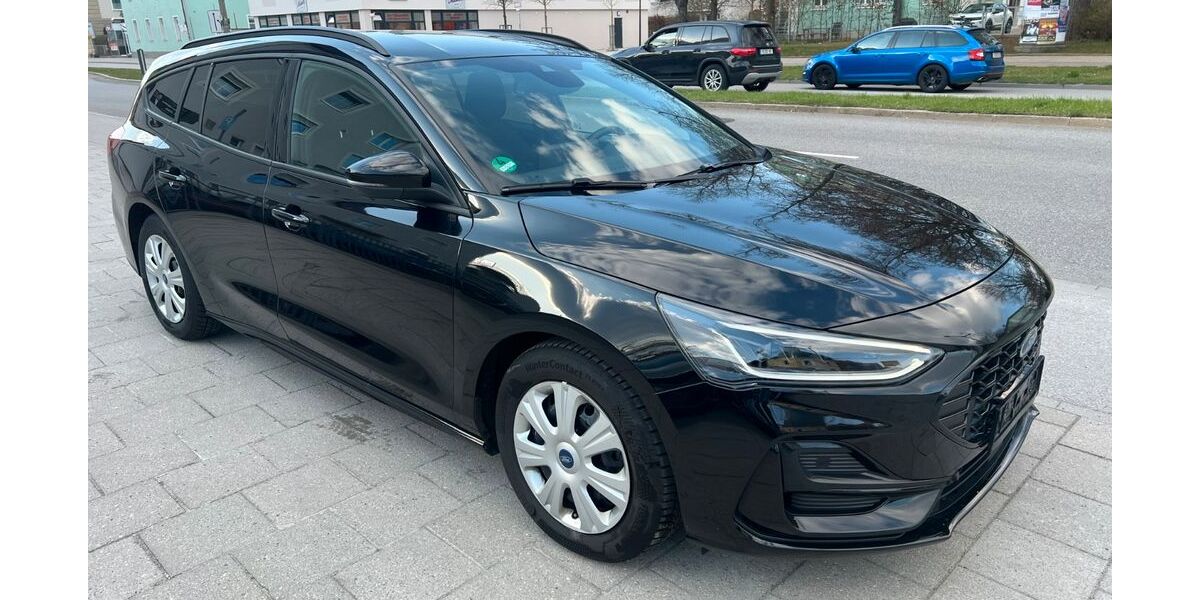 Ford Focus 107.000 km 14.150 &euro; Regensburg 93055