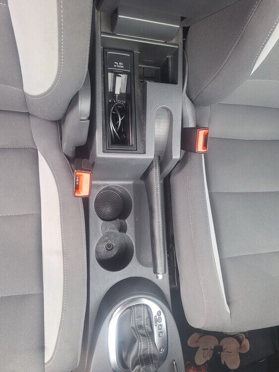 VW Touran 192.000 km 8.900 € Berlin 10178