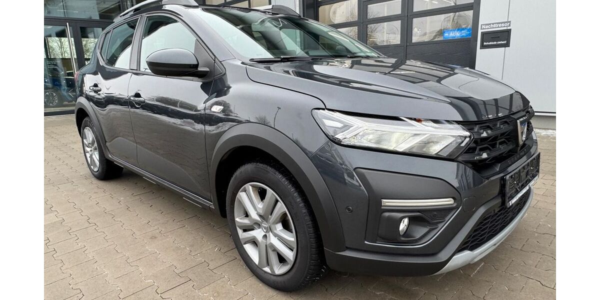 Dacia Sandero 60.999 km 12.490 &euro; Wiesmoor 26639