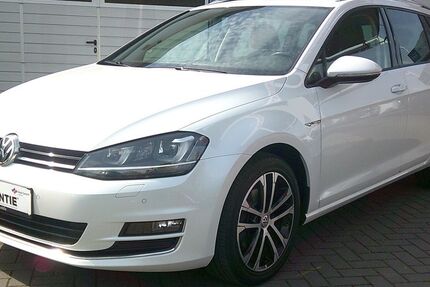 VW Golf 124.000 km 13.999 &euro; Gronau (Leine) OT Brüggen 31028