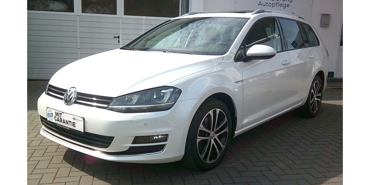 VW Golf 124.000 km 13.999 &euro; Gronau (Leine) OT Brüggen 31028