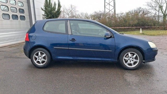 VW Golf 224.000 km 2.500 &euro; Neustadt/Wstr. 67433
