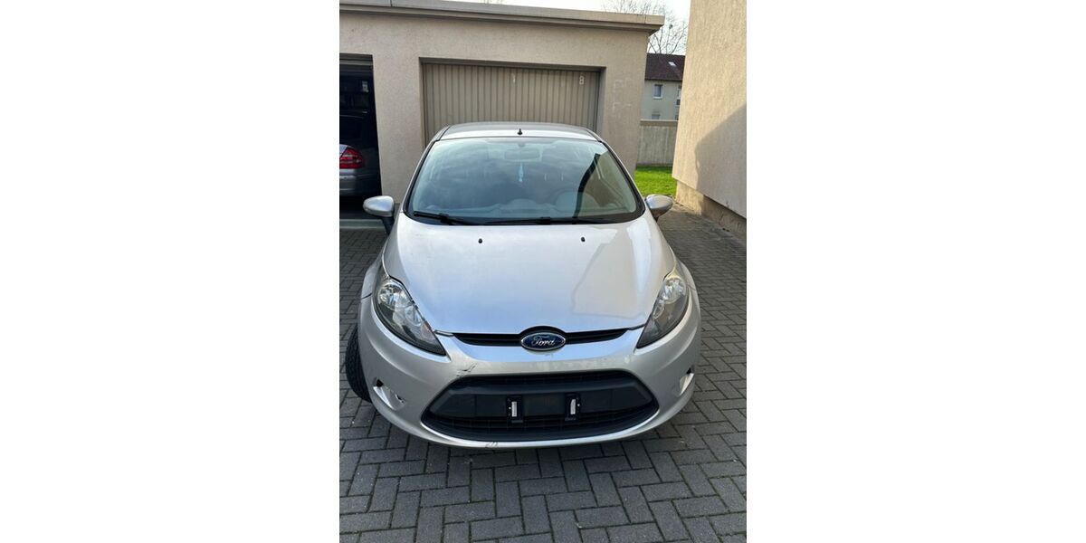 Ford Fiesta 144.684 km 1.800 &euro; Düsseldorf 40239