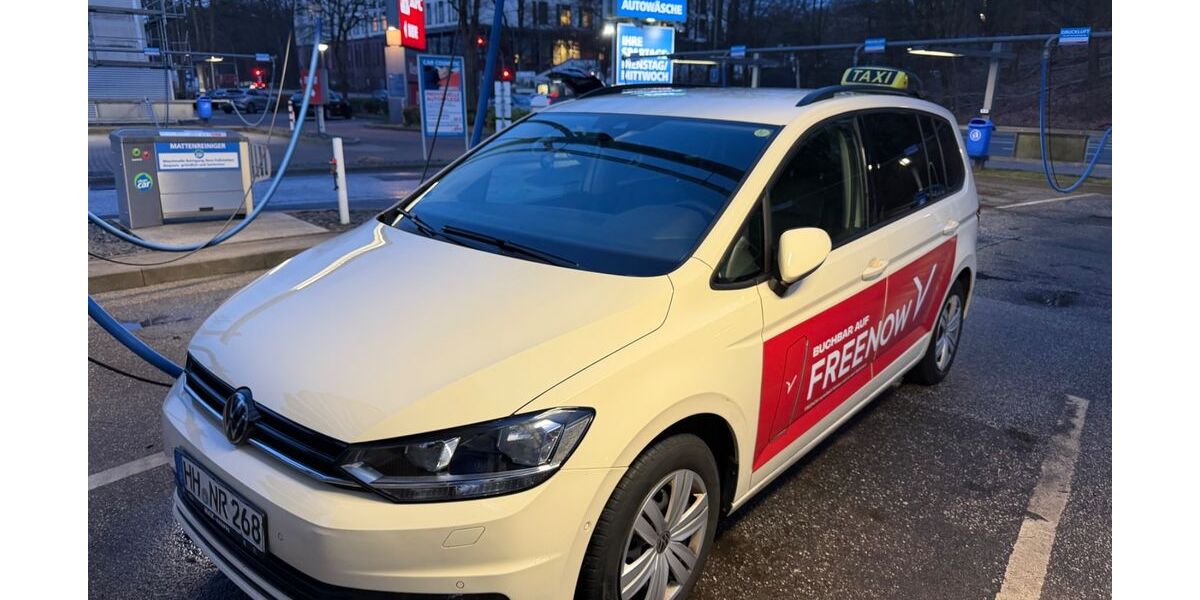 VW Touran 150.000 km 19.290 &euro; Hamburg 21109