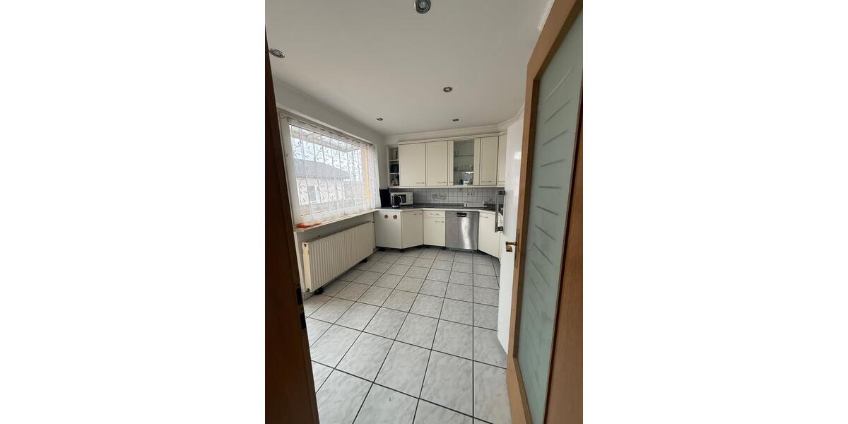 Mehrfamilienhaus, Wohnhaus Obertshausen - 6 Zimmer, 160 m&sup2;, 2.250&euro; | Angebot:26016675