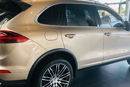 Porsche Cayenne 246.000 km 39.850 &euro; Brühl 68782