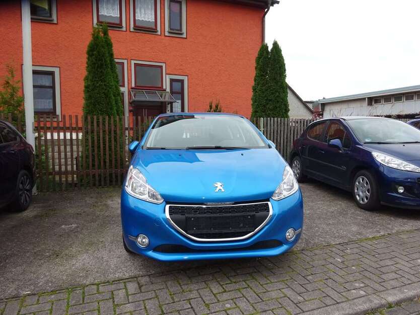 Peugeot 208 68.000 km 6.300 € Wasungen 98634