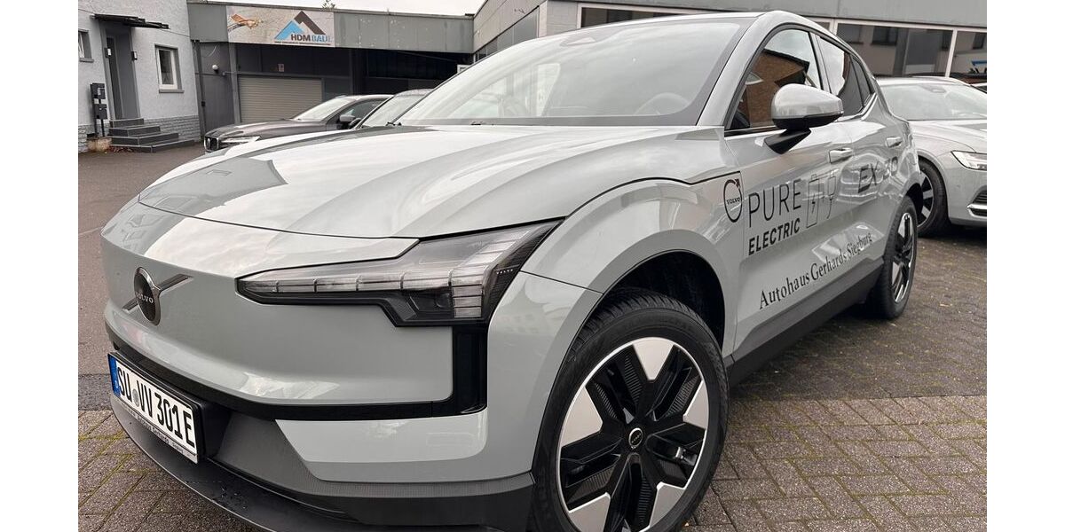 Volvo EX30 4.000 km 34.888 &euro; Siegburg 53721