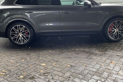 Porsche Cayenne 31.000 km 98.500 € Wedel 22880