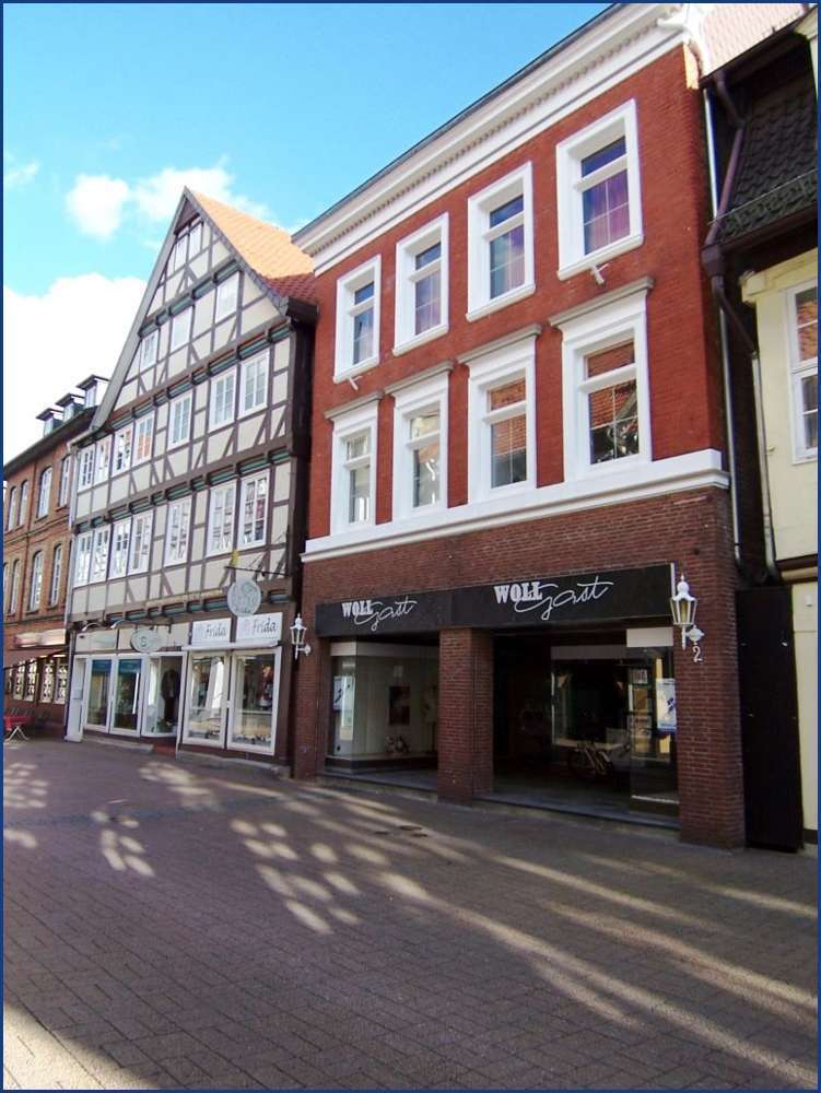 Einzelhandel in Celle 2.185 € 152 m²