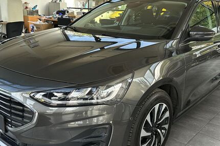 Ford Focus 30.000 km 19.990 € Neuwied 56564