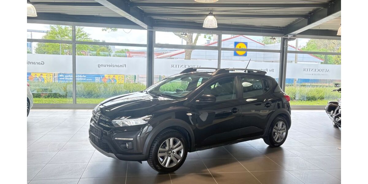 Dacia Sandero 52.000 km 12.499 &euro; Jülich 52428