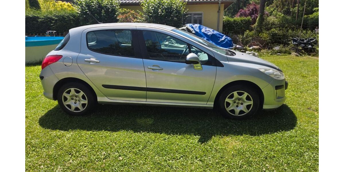 Peugeot 308 154.000 km 1.800 &euro; Oranienburg 16515
