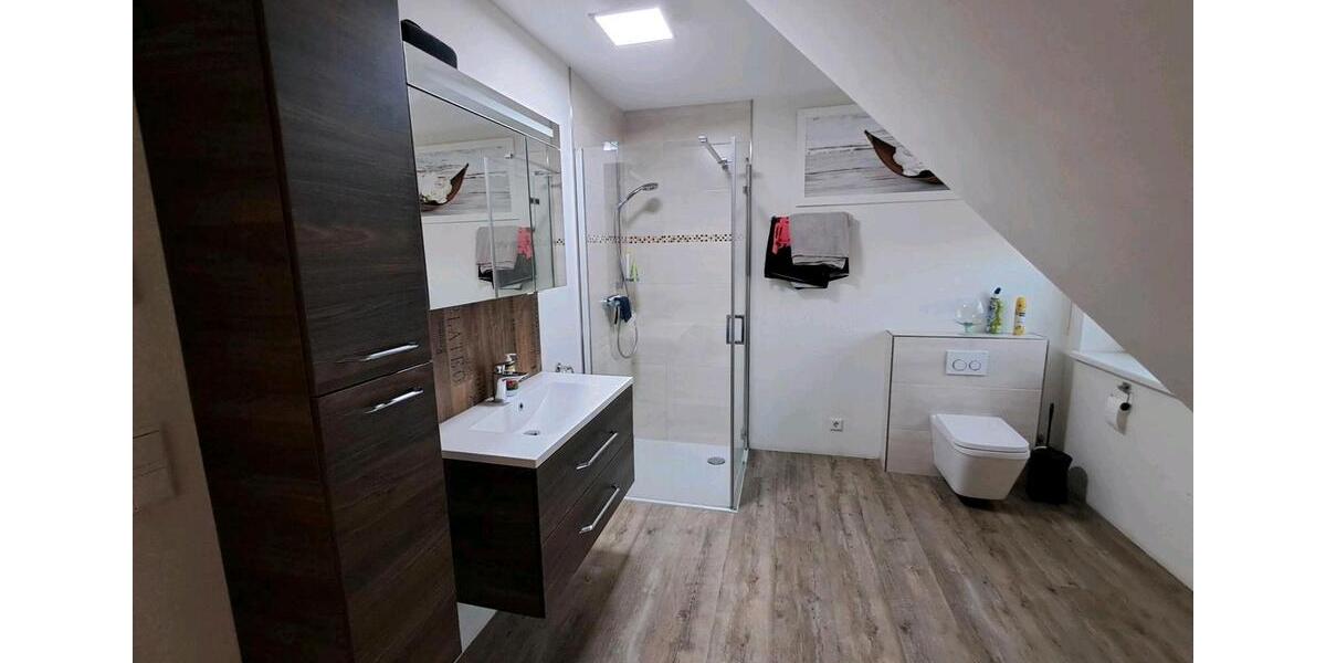 Doppelhaushälfte Langenhorn - 5 Zimmer, 140 m&sup2;, 1.500&euro; | Angebot:26132510