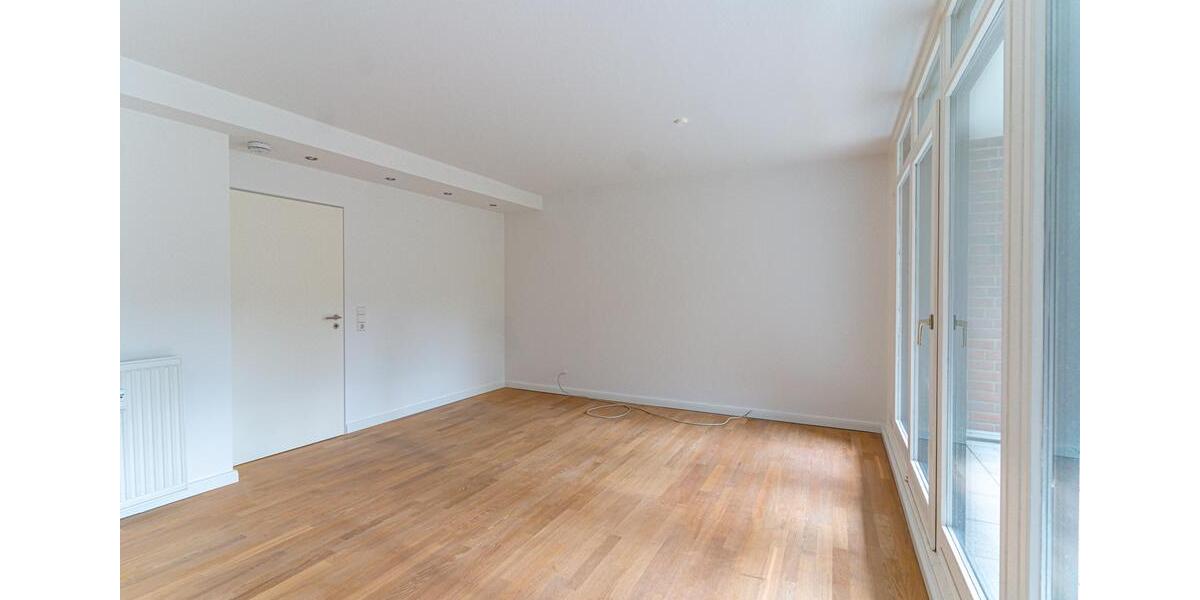 Traumhafte 4-Zi.-Maisonette-Whg mit 4 Balkonen mit Wasserblick zzgl. 2 Außen-Stellplätzen 4 zimmer