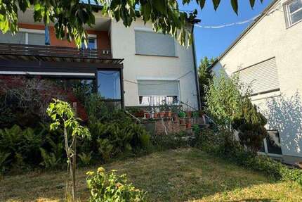Haus zum Kaufen in Friedberg 1.150.000 € 359 m²