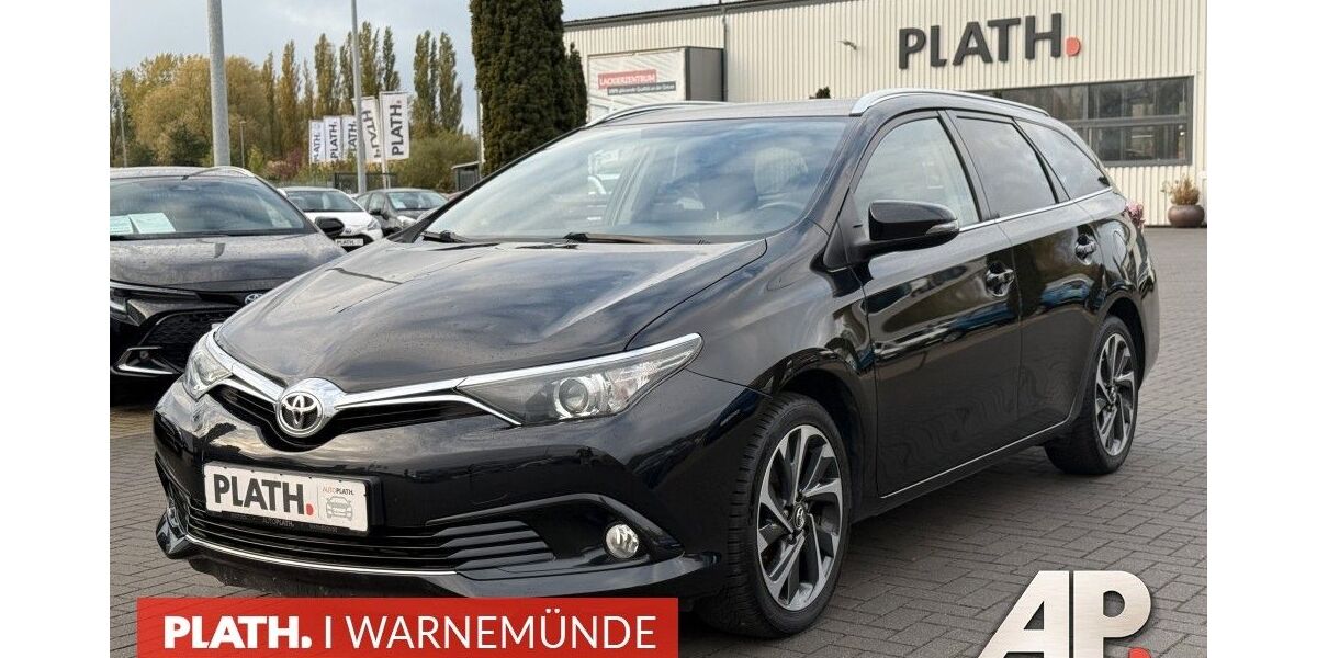 Toyota Auris 95.769 km 11.390 &euro; Rostock-Warnemünde 18119