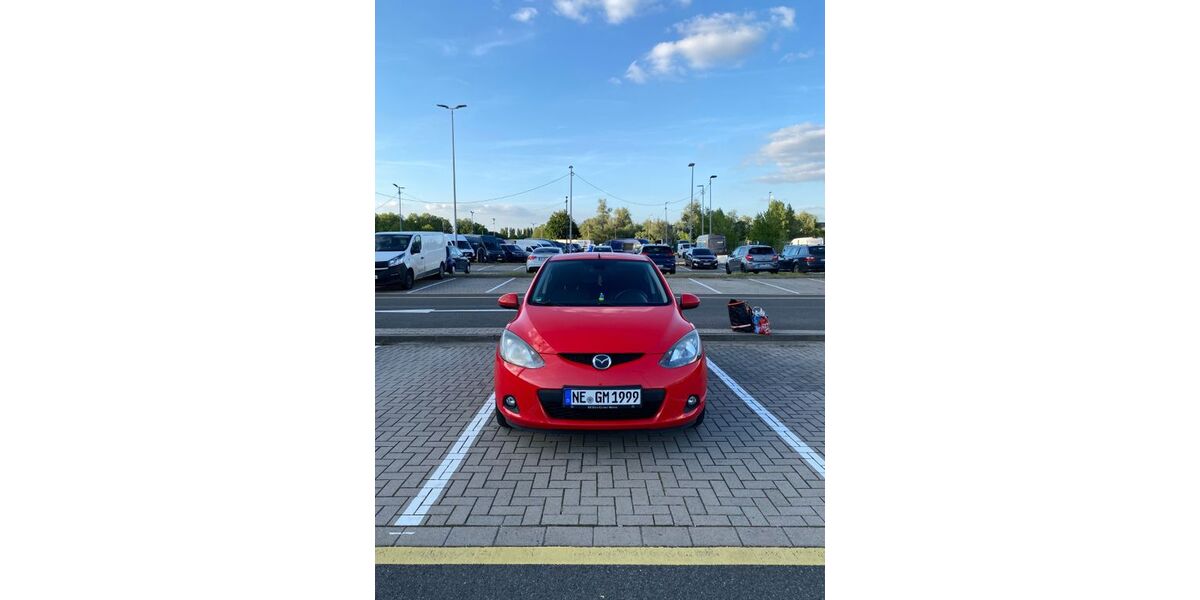 Mazda 2 202.767 km 1.400 &euro; Duisburg 47139