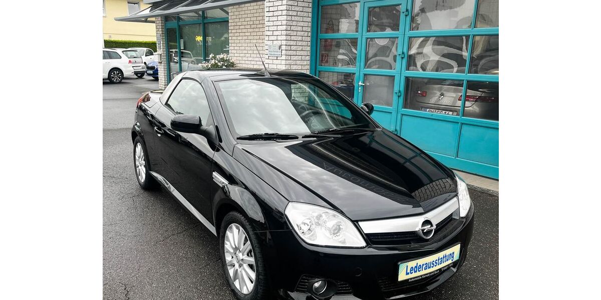 Opel Tigra 12.181 km 7.950 &euro; Bornheim 53332