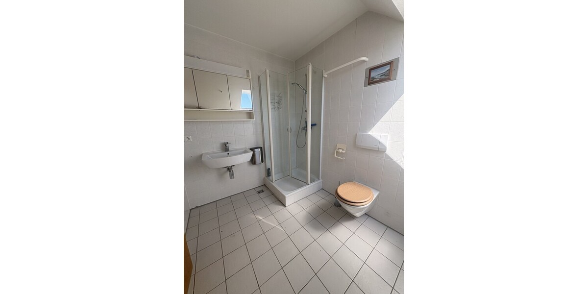 - Kurzfristig beziehbare, renovierte 3-4-Zimmer Maisonette-Wohnung in Murrhardt! - - Maisonettenwohnung Murrhardt | Angebot:26887988