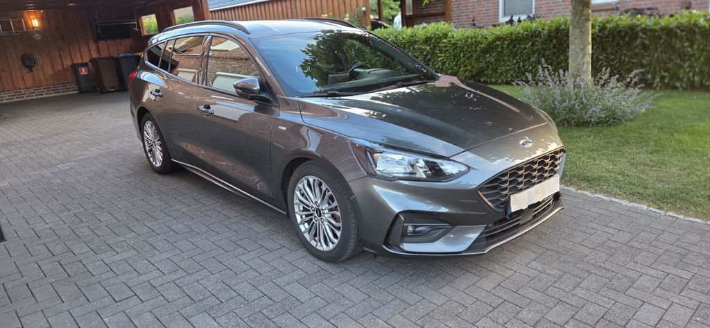 Ford Focus 118.000 km 13.999 &euro; Nortorf 24589