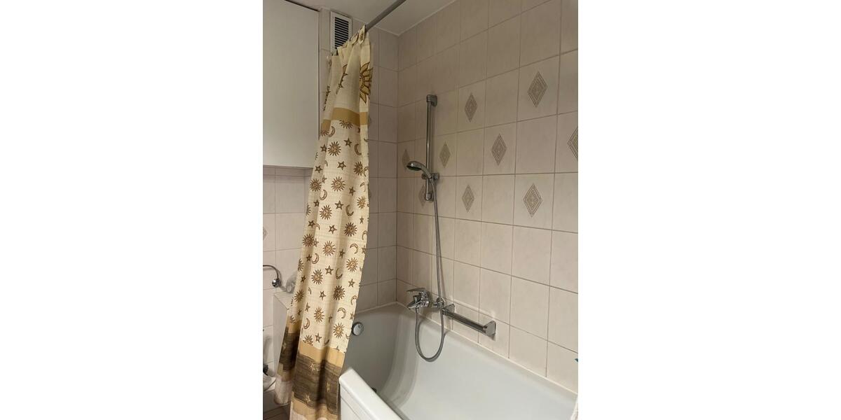 Dachgeschoßwohnung Halstenbek - 4 Zimmer, 93 m&sup2;, 270.000&euro; | Angebot:26855344
