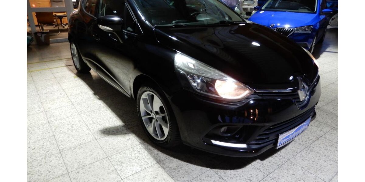 Renault Clio 94.500 km 6.900 &euro; Syke 28857