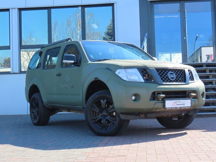 Nissan Pathfinder 180.071 km 14.900 € Neuss 41469