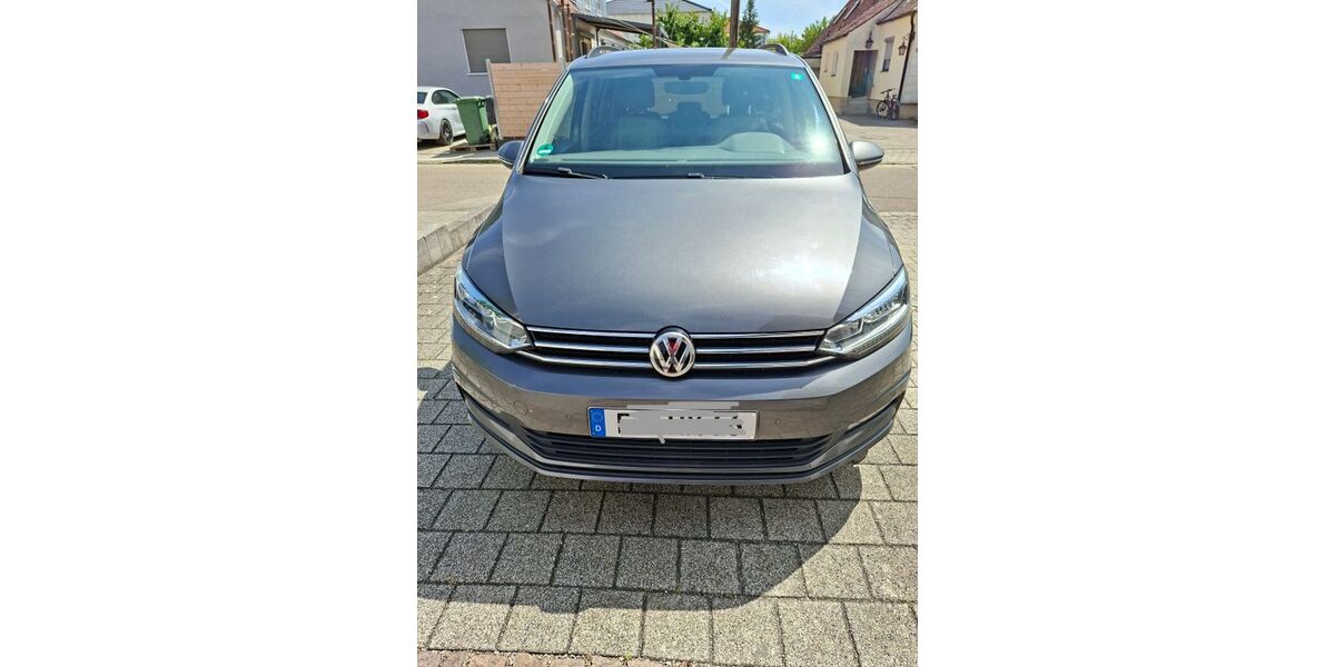 VW Touran 176.000 km 10.900 &euro; Kösching 85092